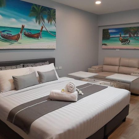 Patong Heart Studio: Smart TV & Kitchen Comfort Exterior photo